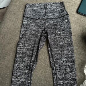 Lululemon Black and Gray Patterned Leggings